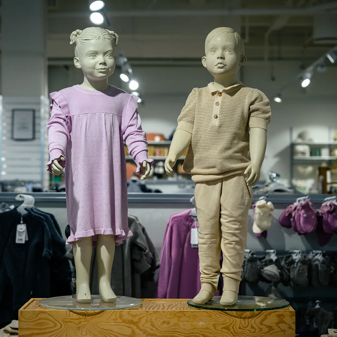 Shop babytøj og børnetøj fra kendte mærker hos Ønskebørn i City2. 