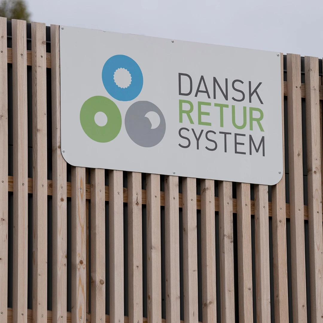 Besøg Dansk Retursystem Pantstation ved City2 i Tasastrup. 